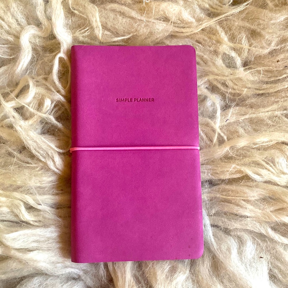 Poketo simple planner: year is blank— you fill in the dates yourself